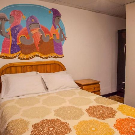 Bear Packer Hostel Куско Экстерьер фото