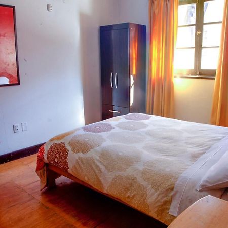 Bear Packer Hostel Куско Экстерьер фото